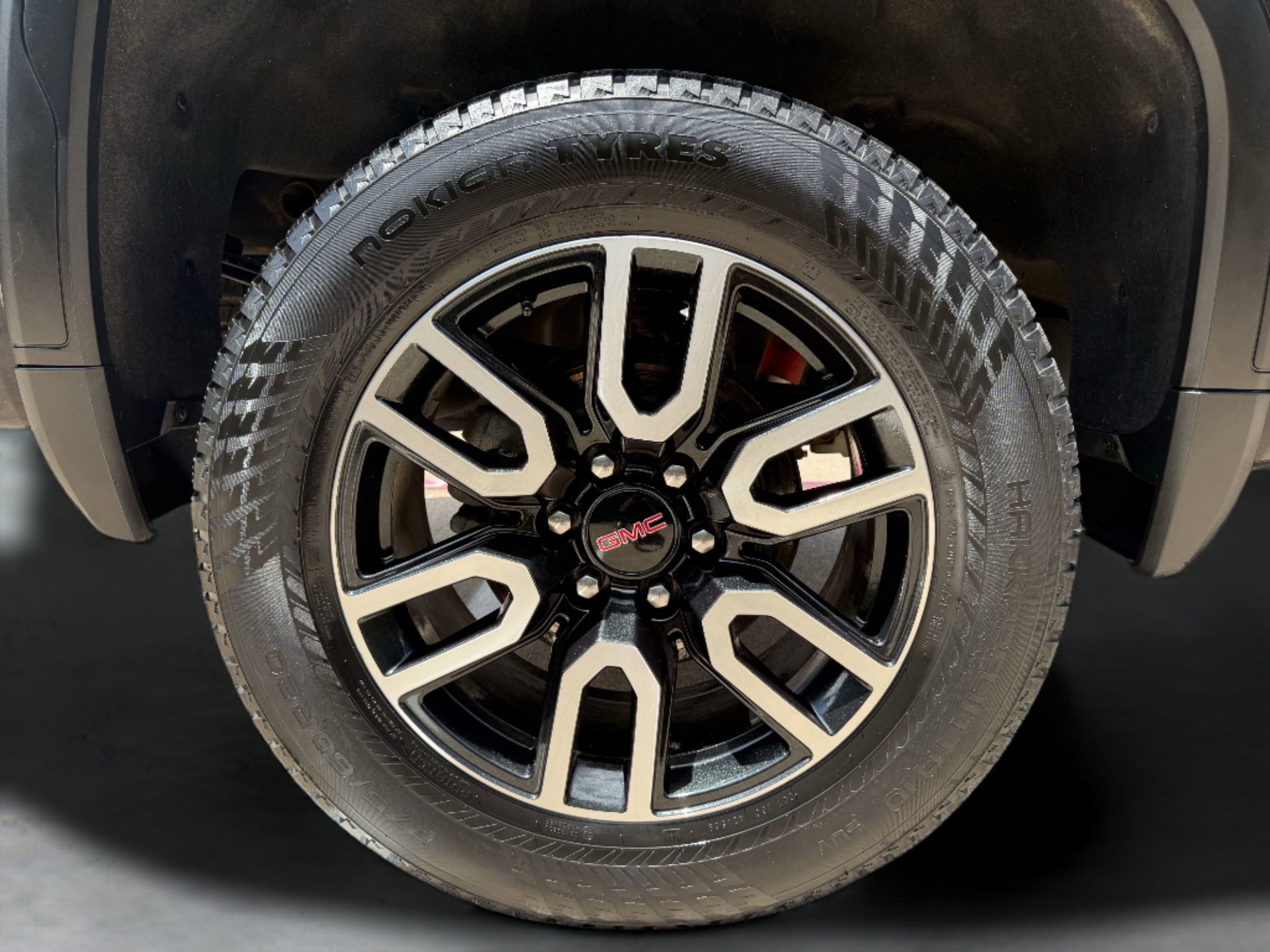 2024 GMC Sierra 1500 AT4 - Photo 12