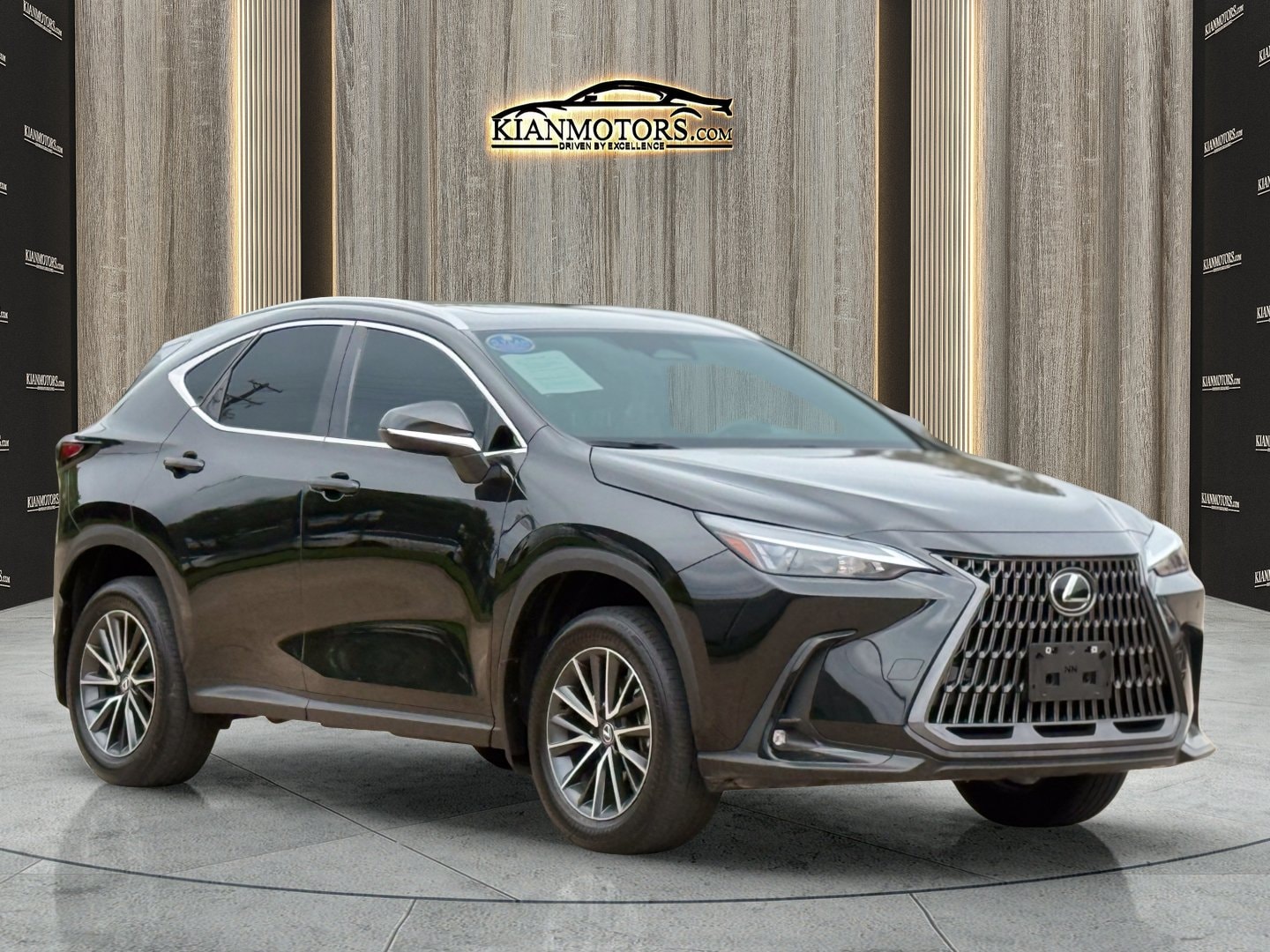 2025 Lexus NX Hybrid