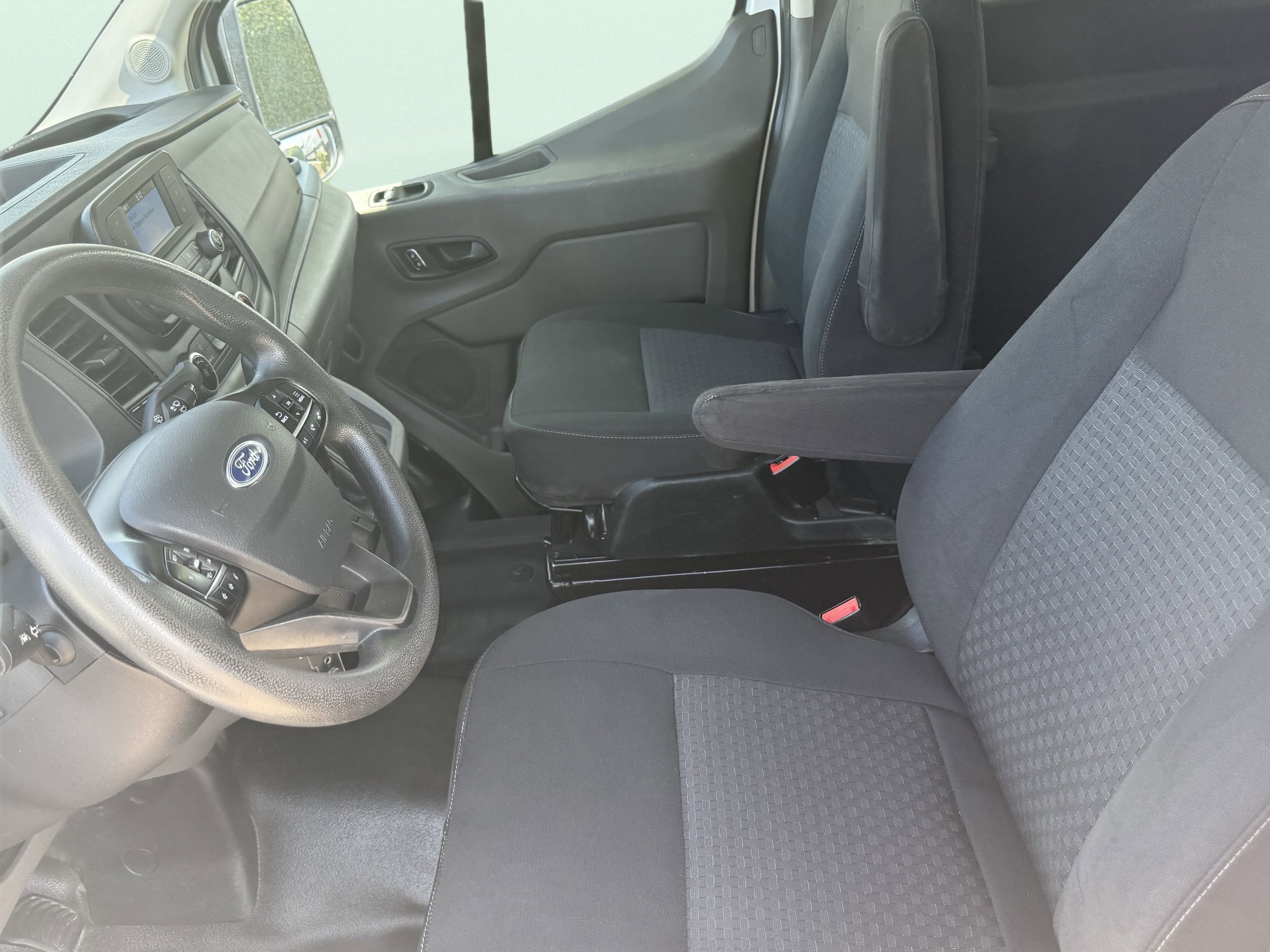 2023 Ford Transit Passenger Van XL - Photo 37