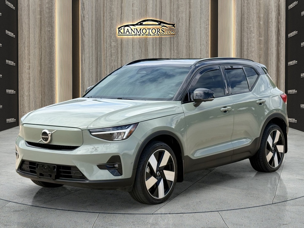 Used 2023 Volvo XC40 Recharge Pure Electric Ultimate Twin eAWD Ultimate