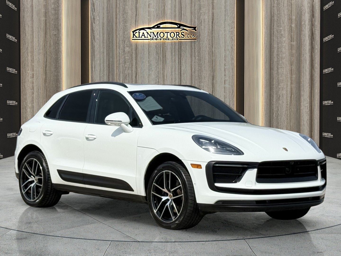 2023 Porsche Macan