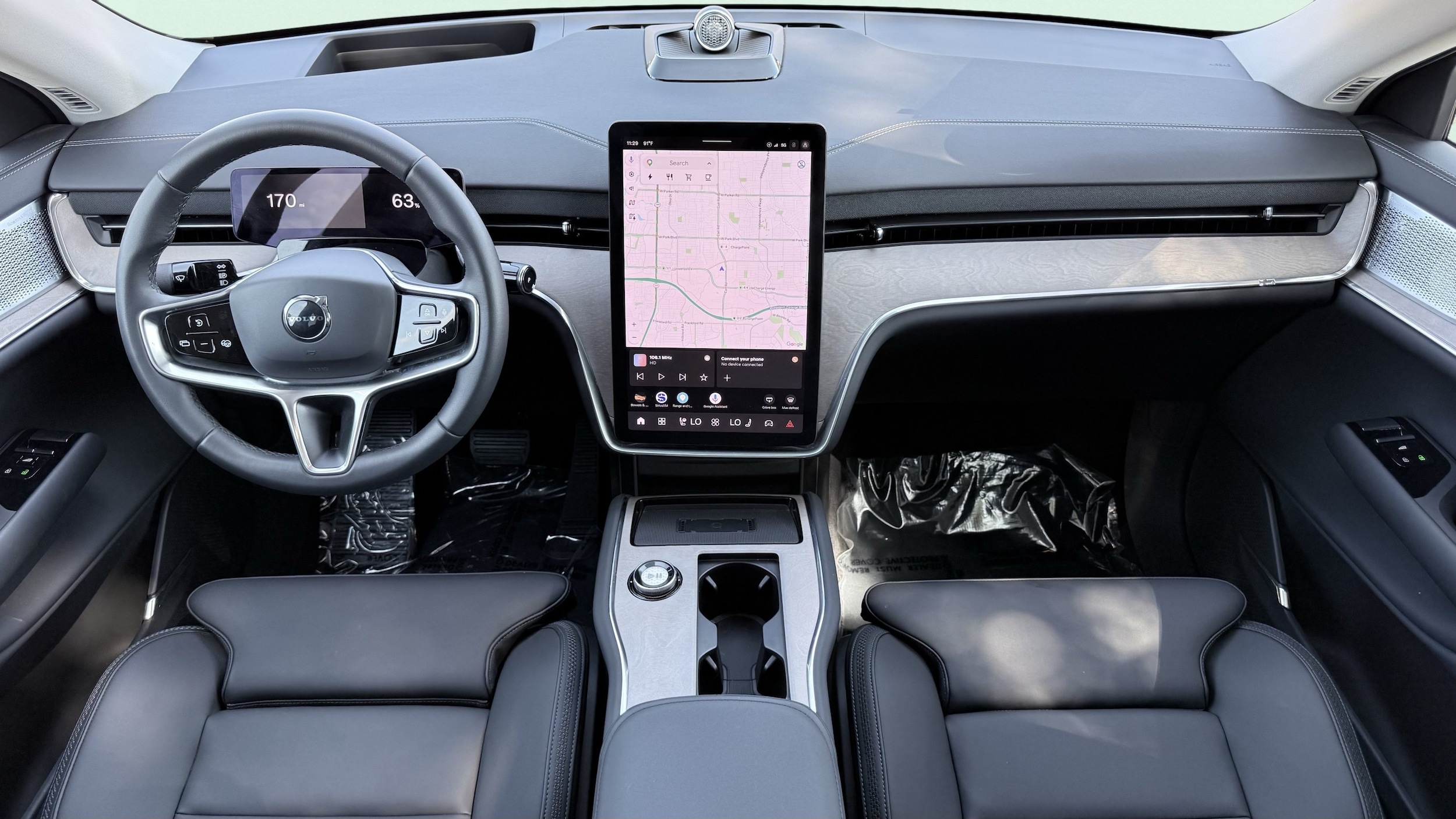 2025 Volvo EX90 2