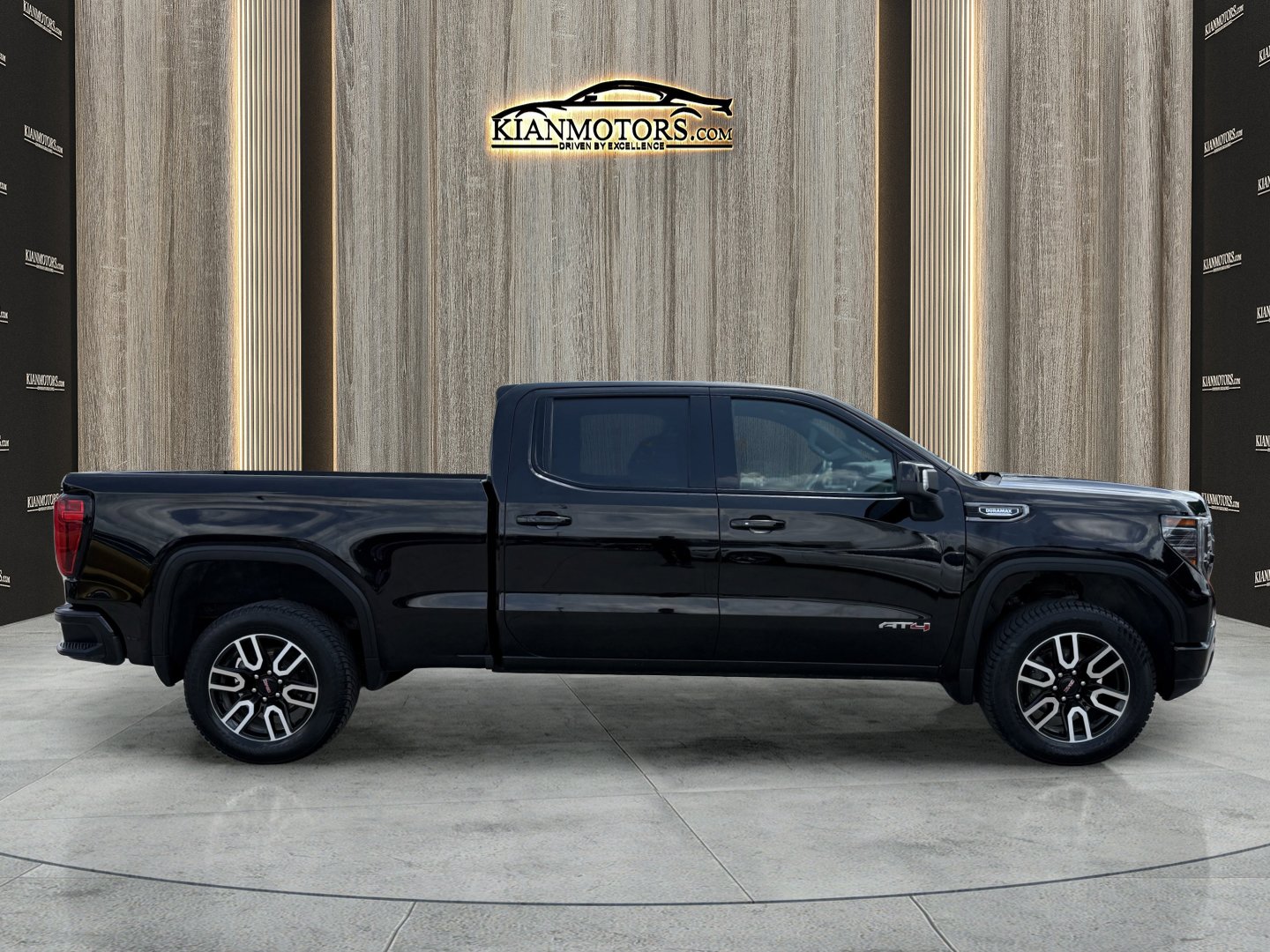 2024 GMC Sierra 1500 AT4 - Photo 9