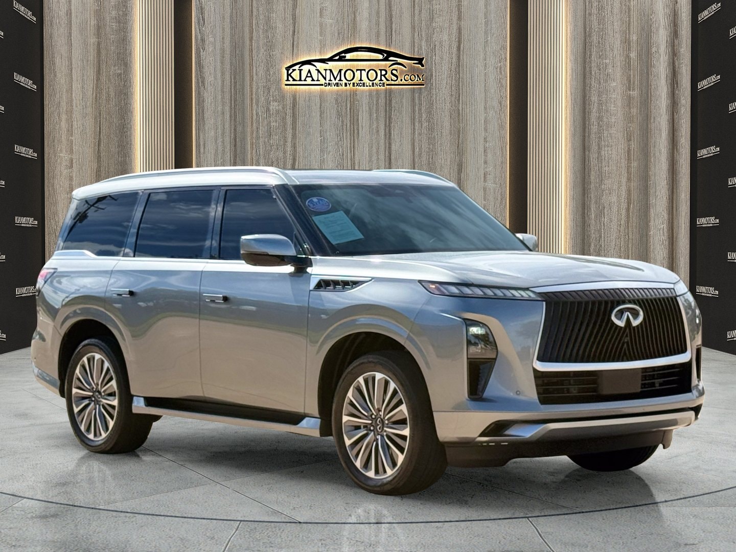 2025 INFINITI QX80