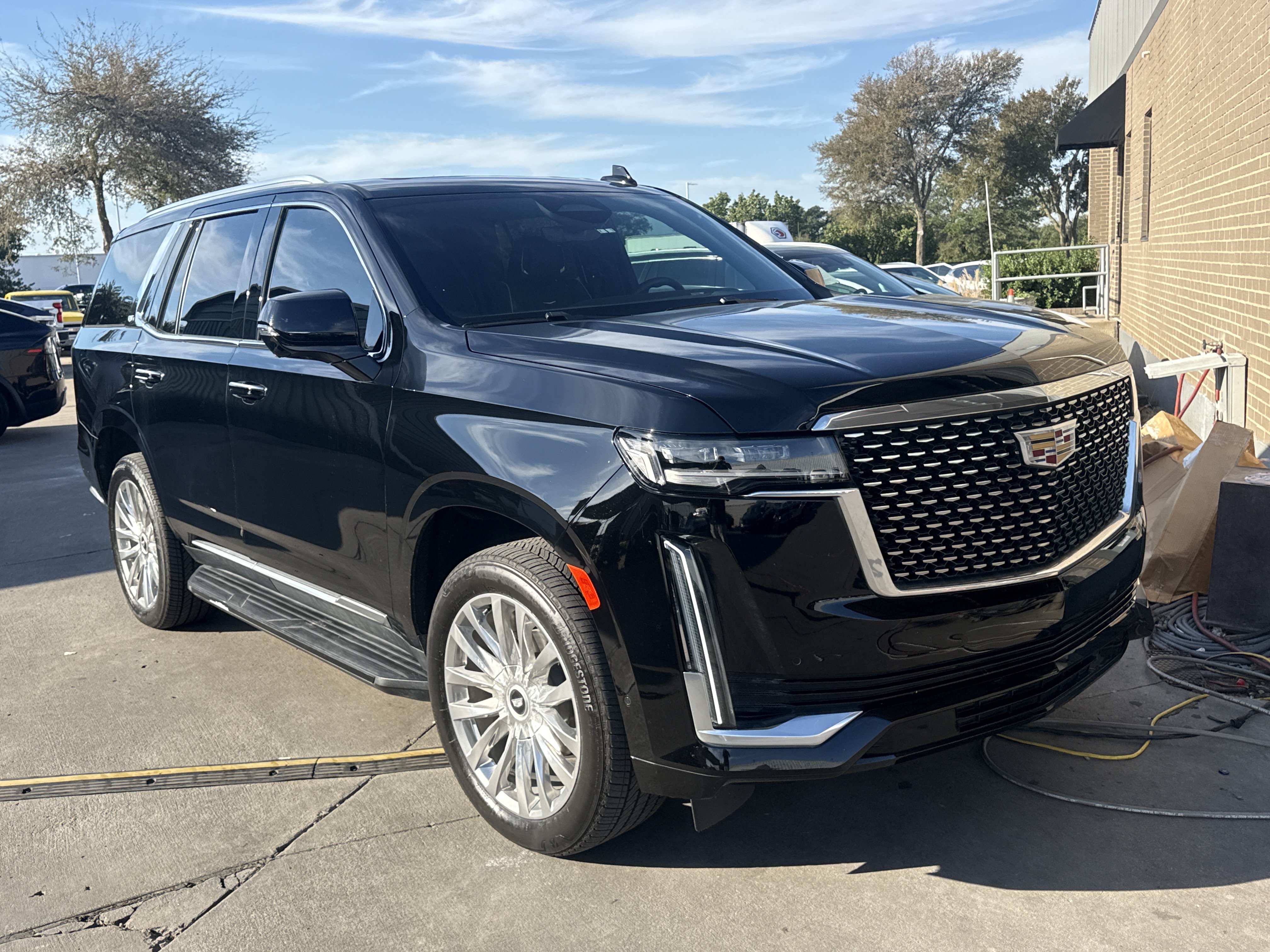 Used 2024 CADILLAC Escalade 4WD Premium Luxury SUV