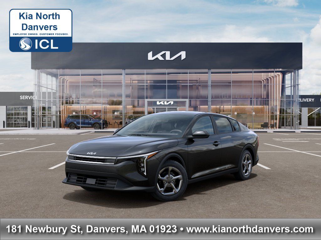 2026 Kia K4 LXS