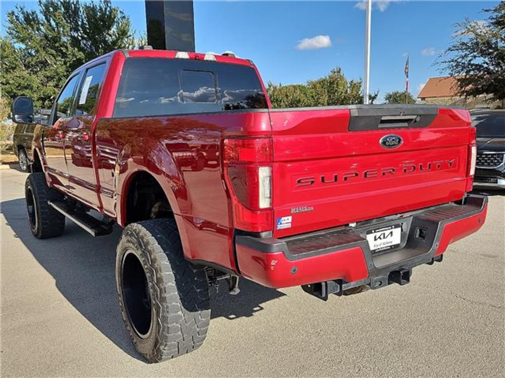 Used 2021 Ford F-250 Lariat 4x4 Crew Cab 6.75 ft. box 160 in. WB SRW Sedan