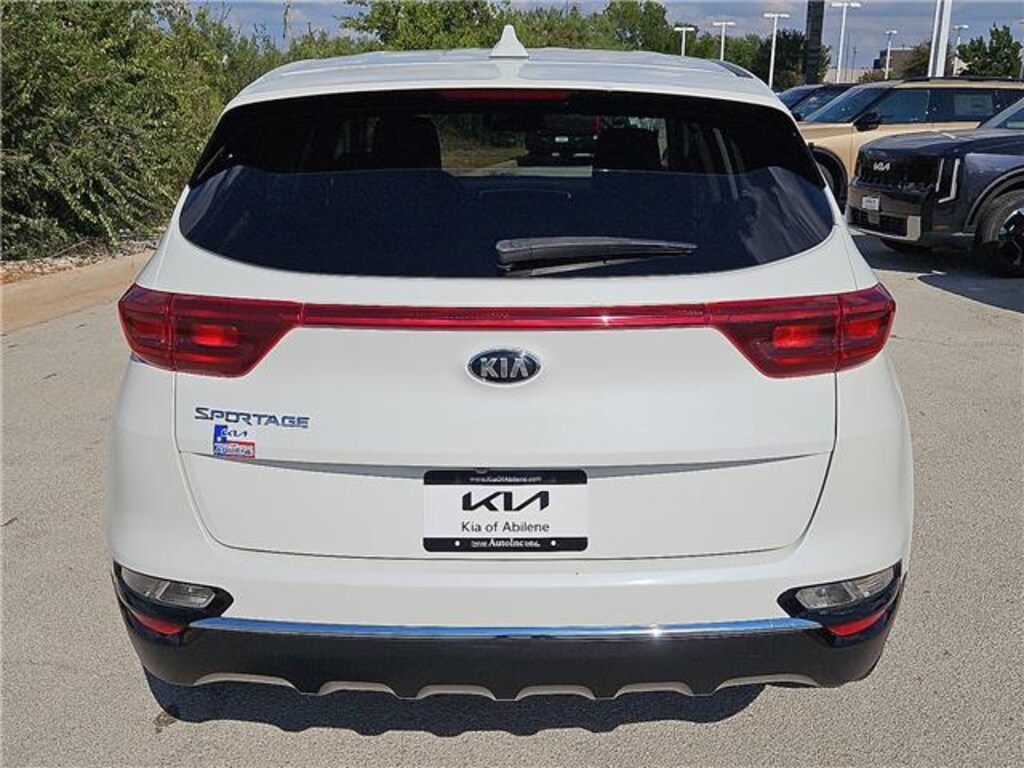 Certified 2022 KIA Sportage LX Front-wheel Drive