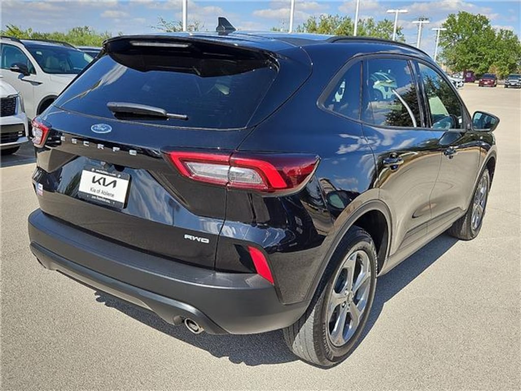 Used 2025 Ford Escape ST-Line All-Wheel Drive