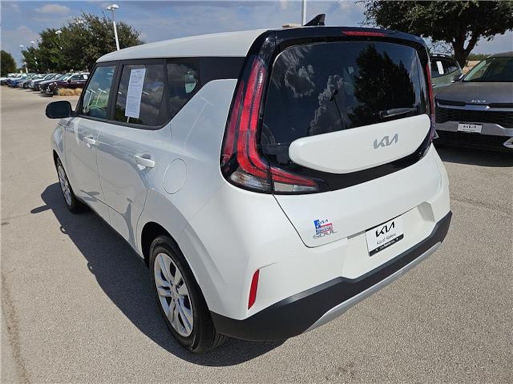 Certified 2024 KIA Soul LX (IVT) Hatchback