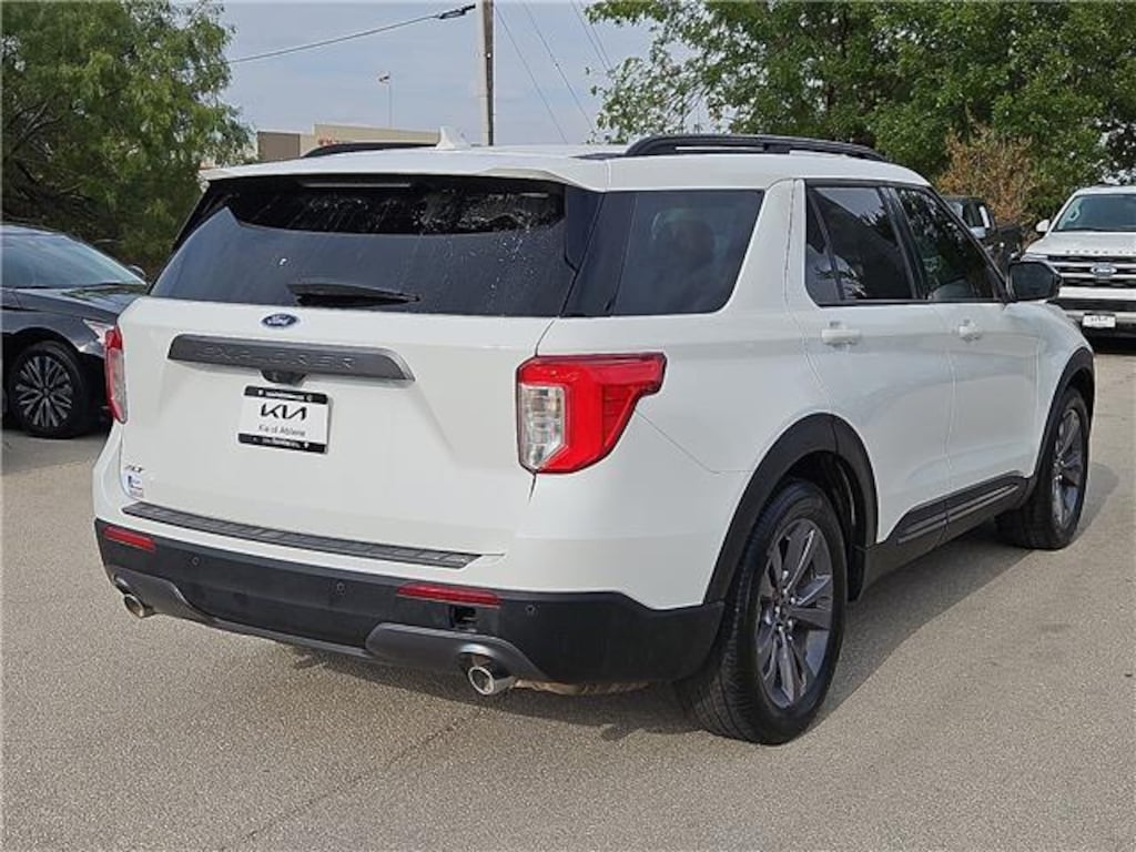 Used 2022 Ford Explorer XLT 4x2