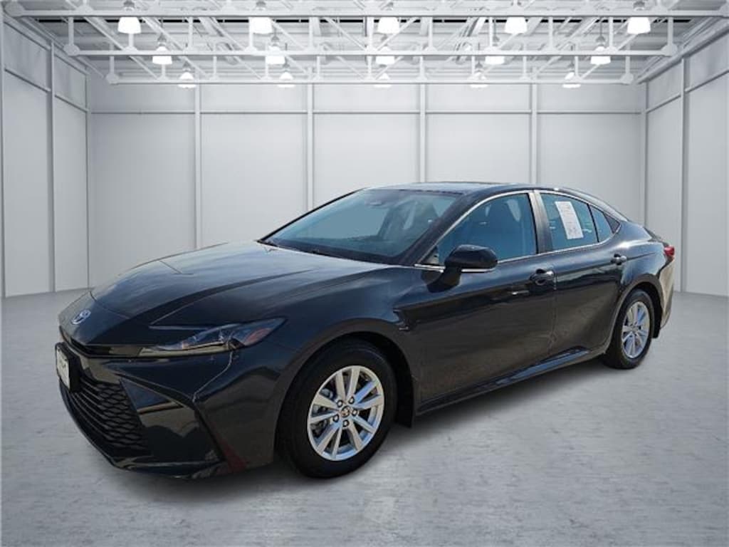 Used 2025 Toyota Camry LE