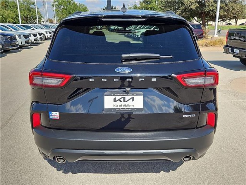 Used 2025 Ford Escape ST-Line All-Wheel Drive