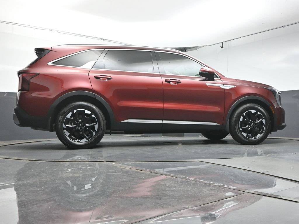 2025 Kia Sorento S - Photo 42
