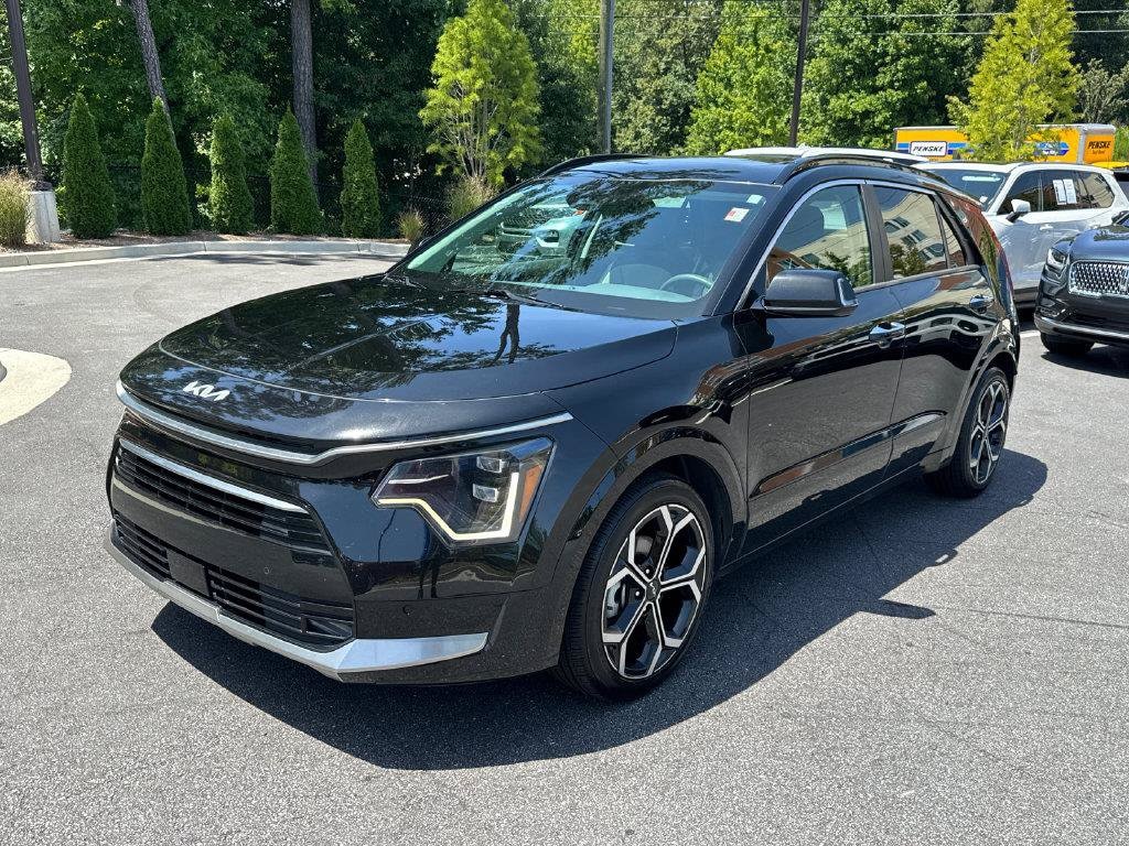 Used 2023 Kia Niro SX Touring SUV