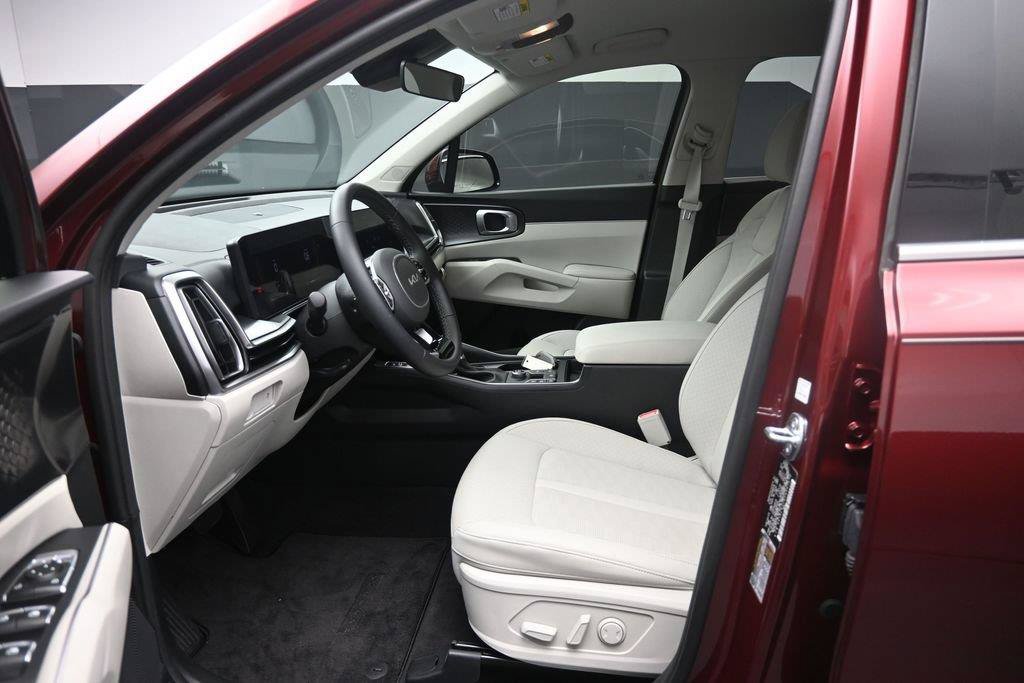 2025 Kia Sorento S - Photo 20
