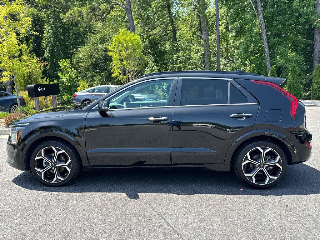 Used 2023 Kia Niro SX Touring SUV