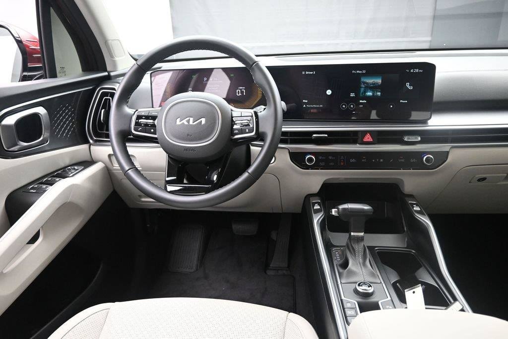 2025 Kia Sorento S - Photo 9