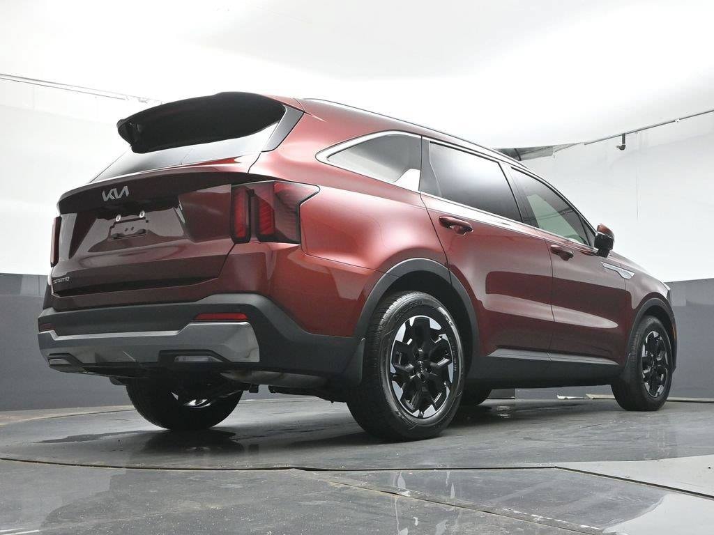 2025 Kia Sorento S - Photo 41