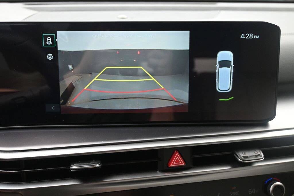 2025 Kia Sorento S - Photo 12