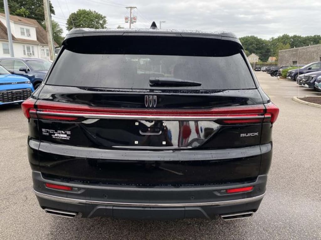 Used 2025 Buick Enclave Preferred SUV