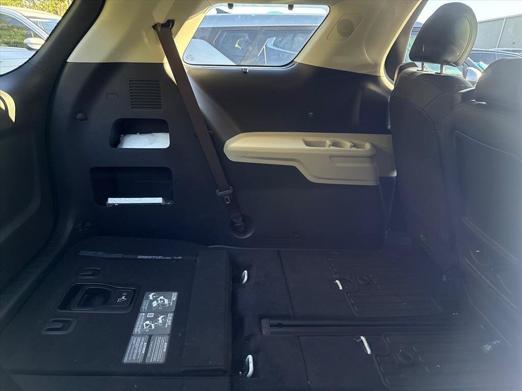 Certified 2024 Kia Carnival EX Minivan/Van