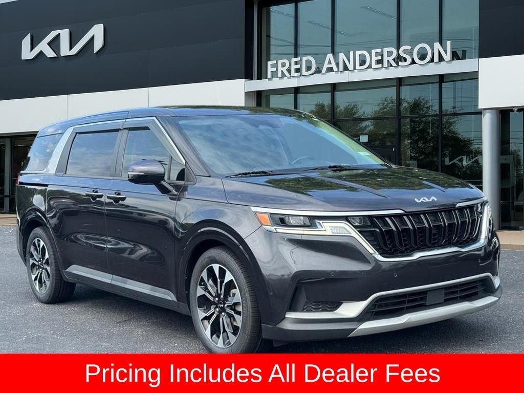 Used 2022 Kia Carnival EX Minivan/Van