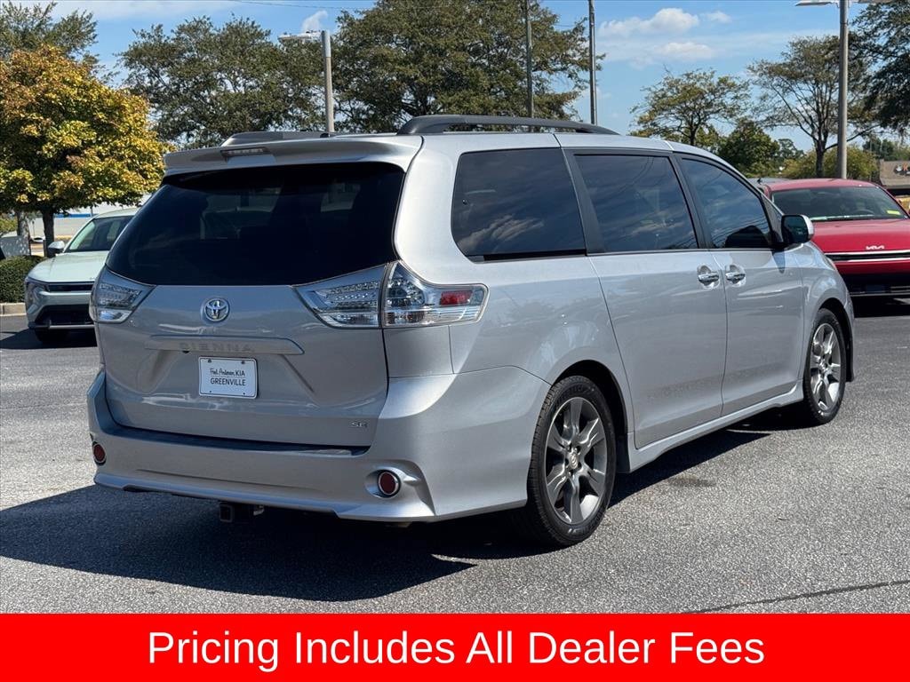 Used 2015 Toyota Sienna SE Minivan/Van