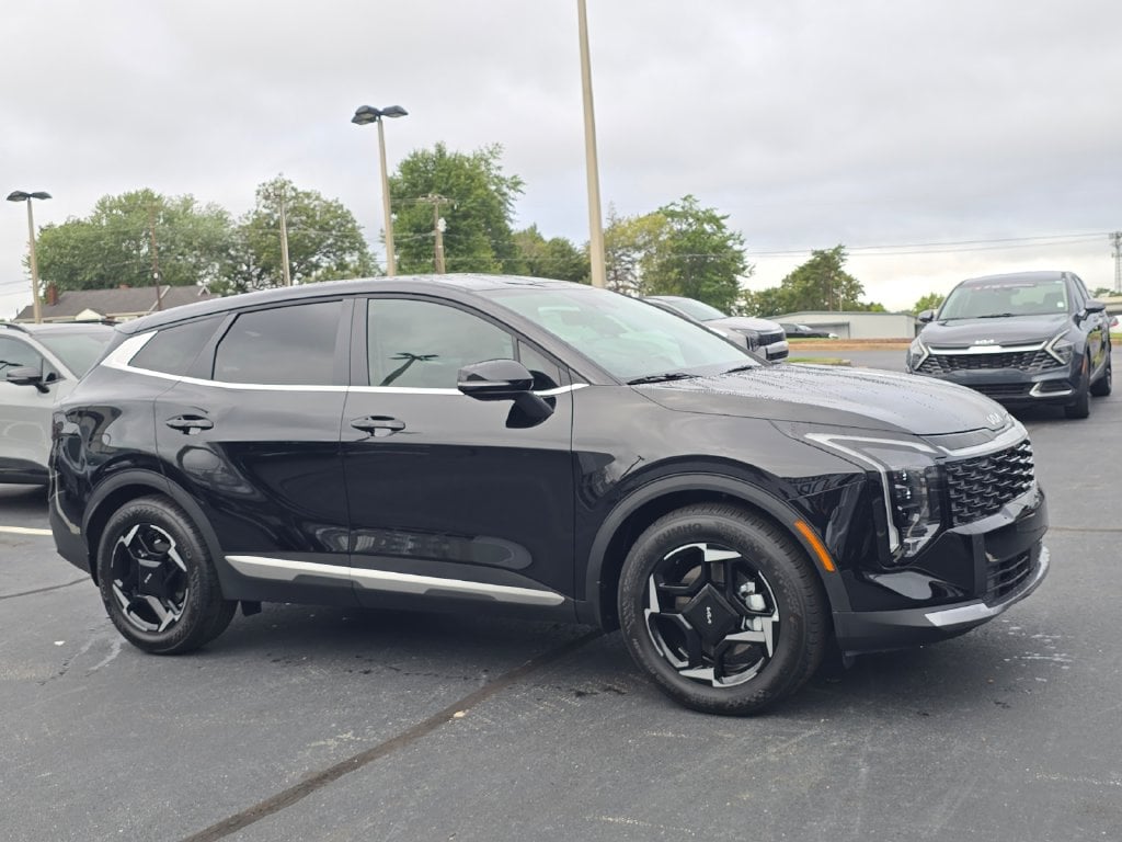 2027 Kia Sportage EX