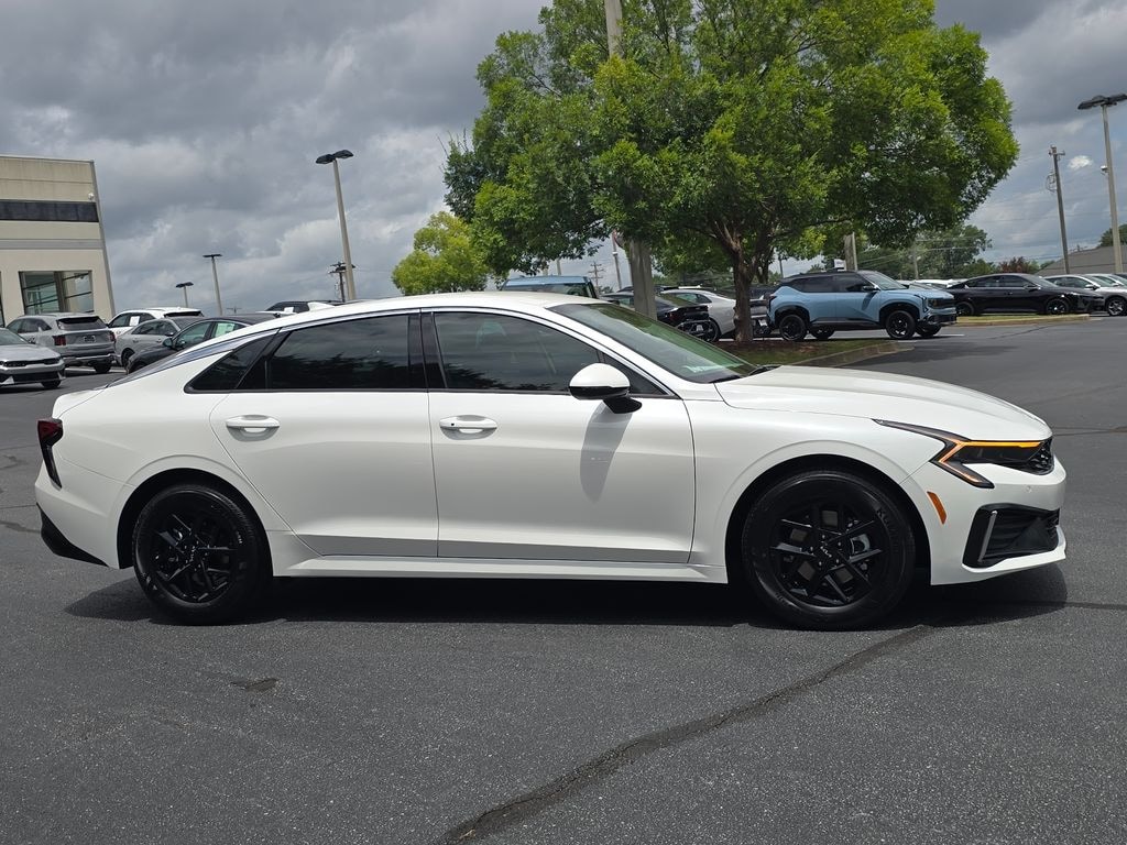 New 2026 Kia K5 LXS Sedan