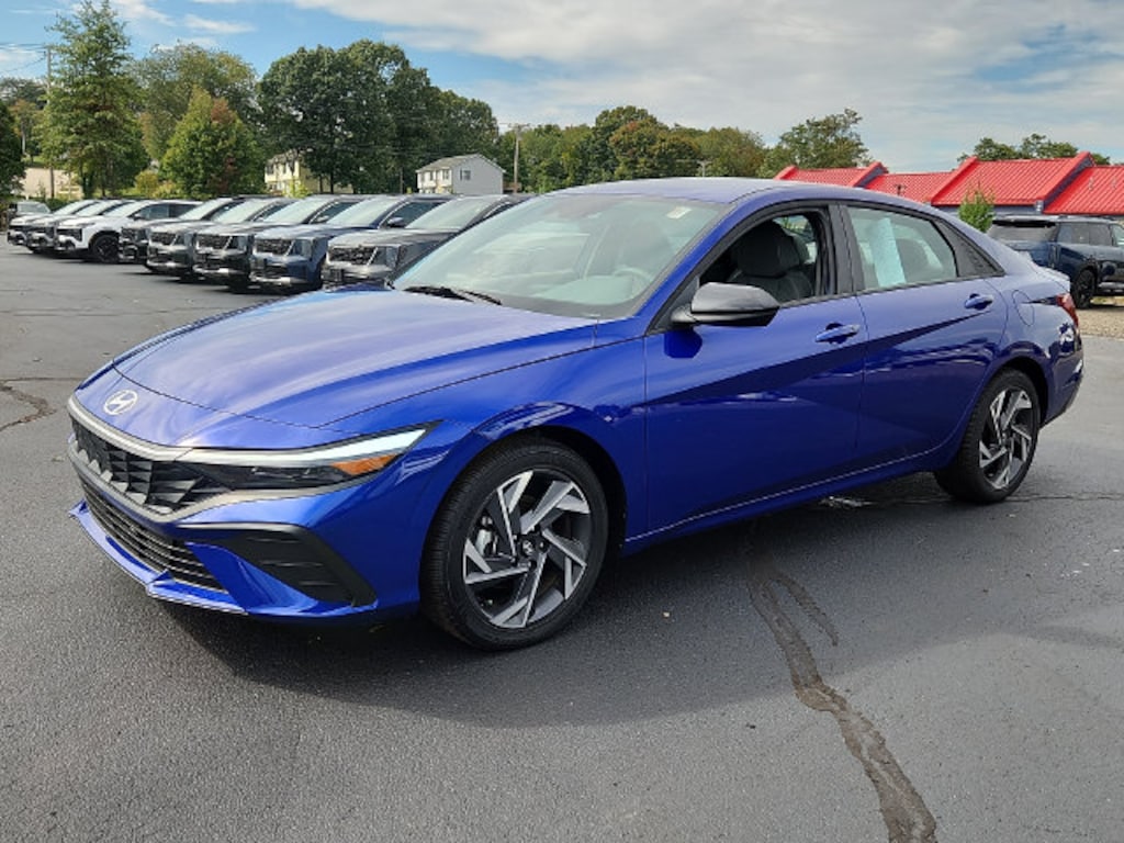 Used 2025 Hyundai Elantra SEL Sport Sedan