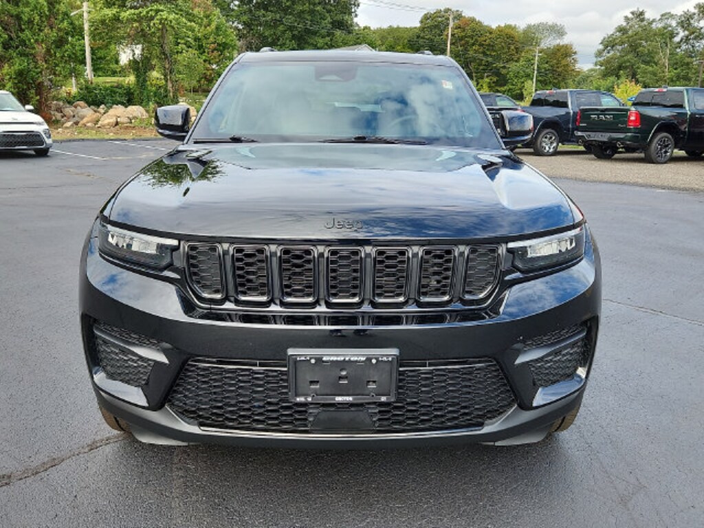 Used 2023 Jeep Grand Cherokee Altitude X SUV