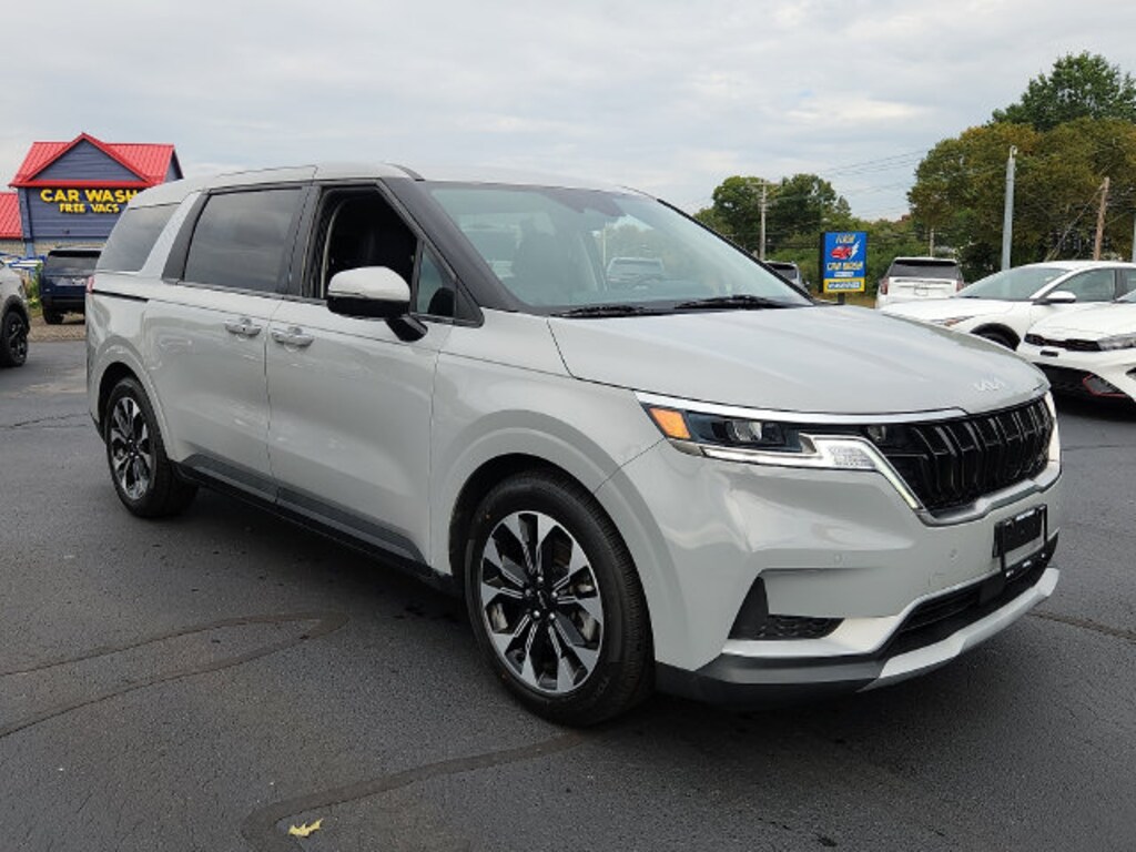 Certified 2024 Kia Carnival EX Minivan/Van