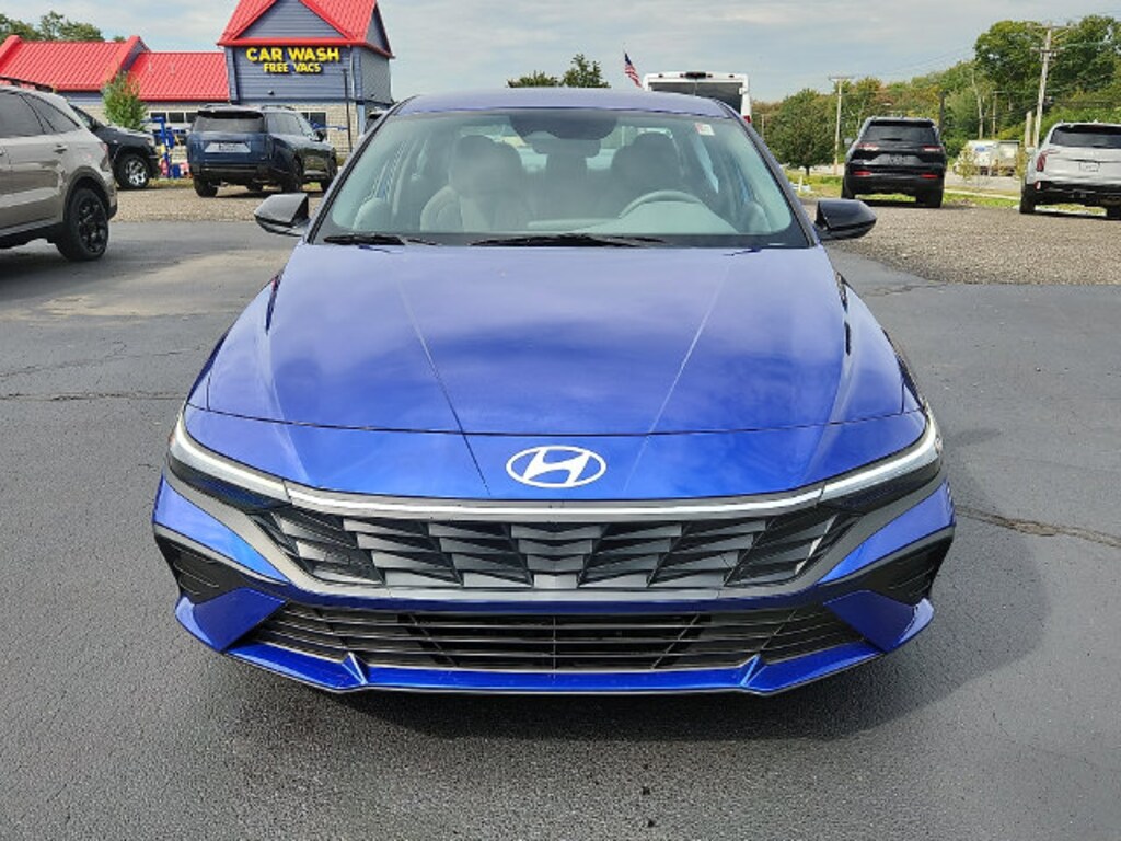 Used 2025 Hyundai Elantra SEL Sport Sedan