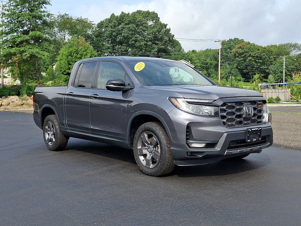 Used 2024 Honda Ridgeline TrailSport PICKUP