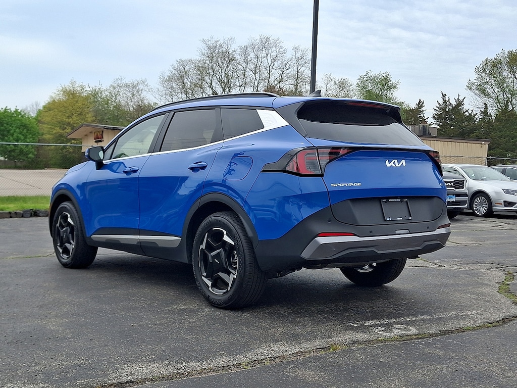 Certified 2026 Kia Sportage EX WAGON
