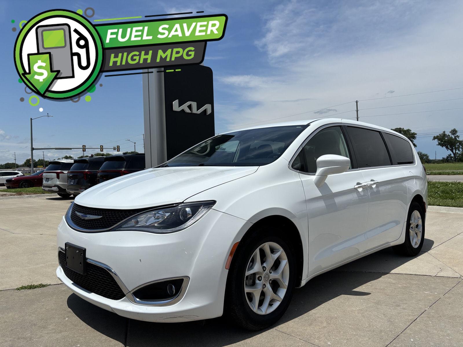 2020 Chrysler Pacifica Touring