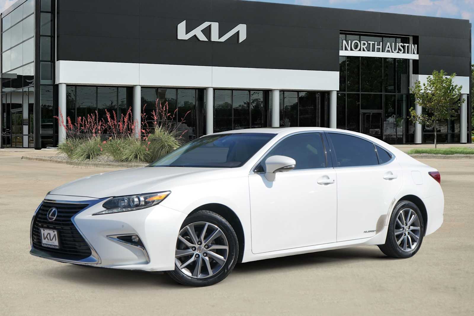 2016 Lexus ES