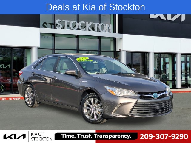 2017 Toyota Camry XLE Hybrid