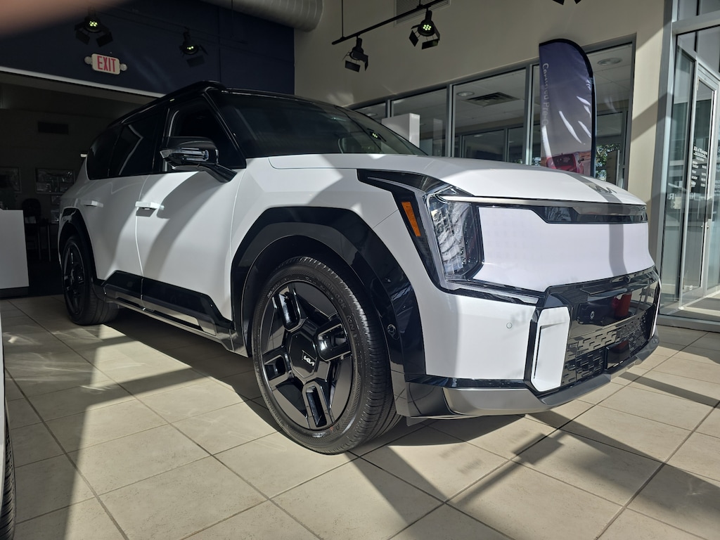 New 2026 Kia EV9 GT-Line AWD With Black Roof 6 Passenger SUV