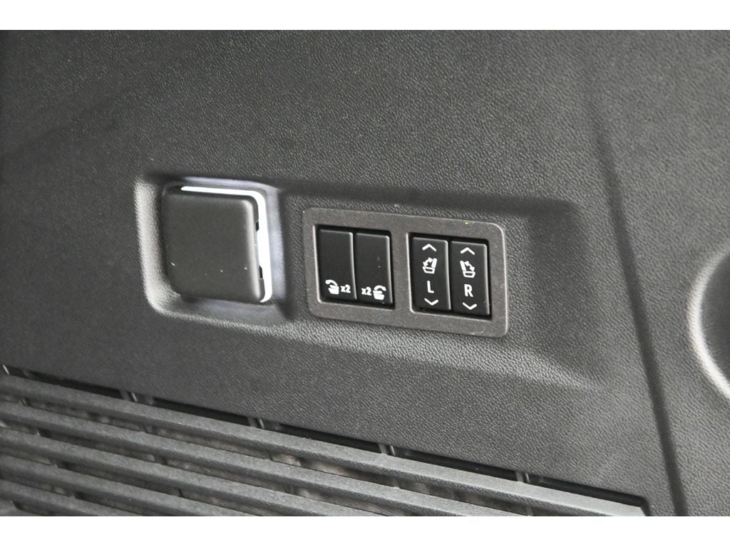 2024 Chevrolet Tahoe Z71 - Photo 60