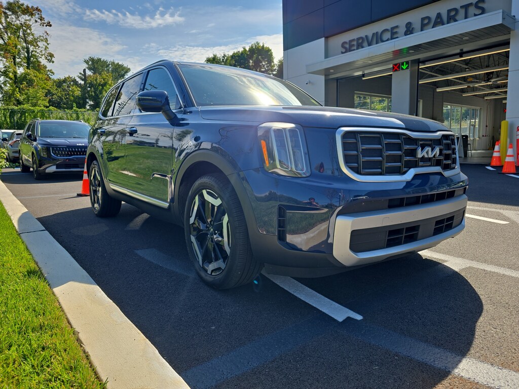 Used 2023 Kia Telluride S SUV