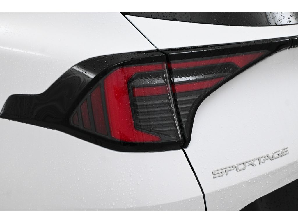 2026 Kia Sportage LX - Photo 10