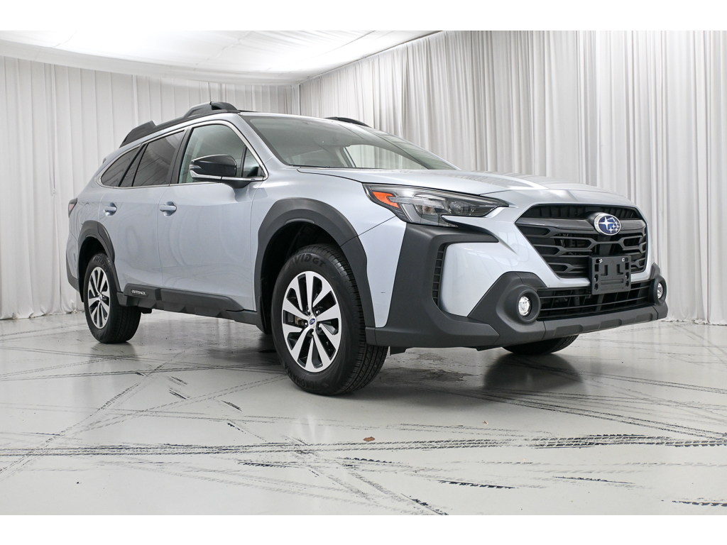 Used 2025 Subaru Outback Premium SUV