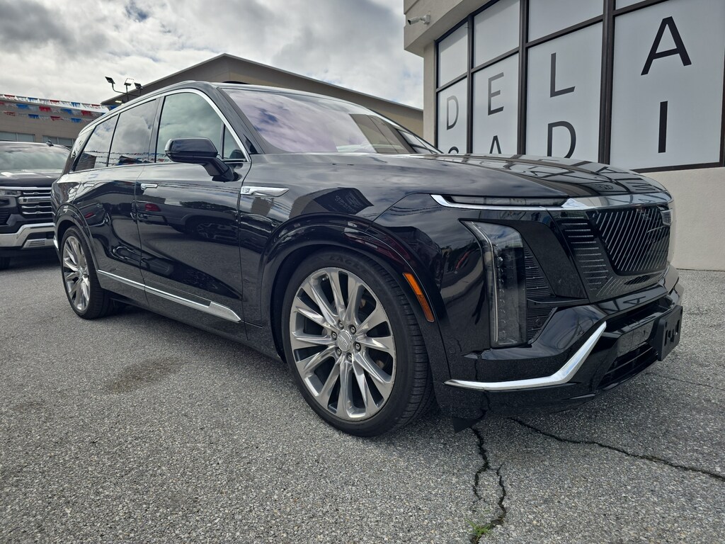 Certified 2026 CADILLAC VISTIQ Premium Luxury SUV