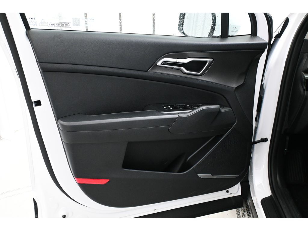 2026 Kia Sportage LX - Photo 14