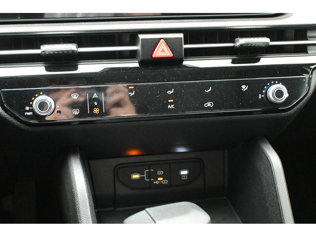 2026 Kia Sportage LX - Photo 27