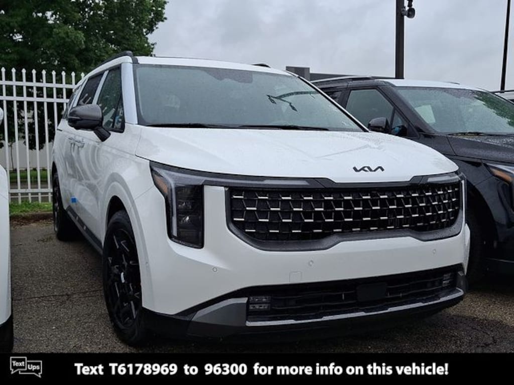 New 2026 Kia Carnival Hybrid SX Minivan/Van