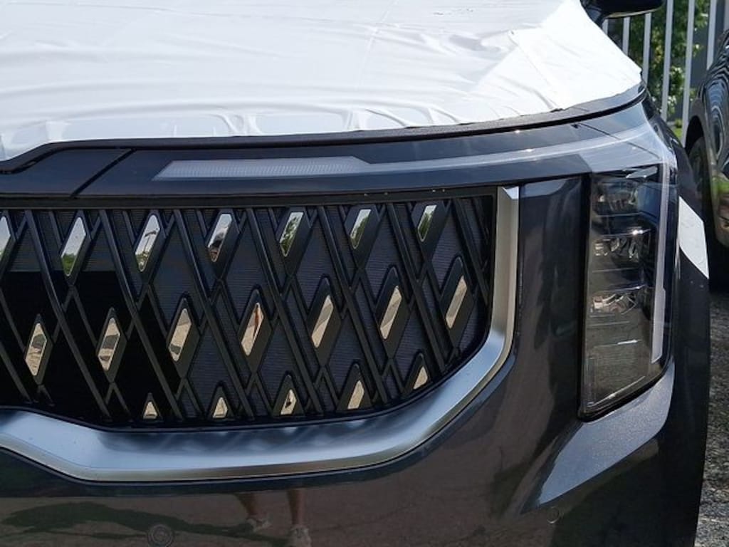 New 2027 Kia Carnival LXS Minivan/Van