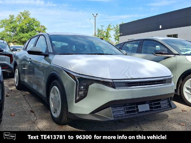 New 2026 Kia K4 LXS Sedan